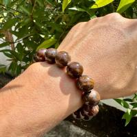 ราคา WQ 13 สร้อยข้อมือหินแท้ฟอสซิลไม้กลายเป็นหิน กำไลคตไม้ 13มิล โดยประมาณ พุทธคุณสูง คตไม้สัก สีเข้มขลังพลังสูง (21021889643)