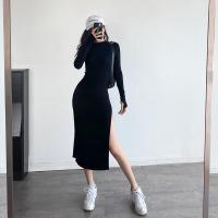 ราคา INS เดรสยาวรัดรูปสไตล์ยุโรปและอเมริกาเดรสแหวกข้างรัดสะโพกเซ็กซี่เดรสสีดำแขนยาวใส่ด้านในเรียบหรูยาวคลุมเข่า (15304926860)