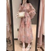 ราคา ชุดเดรสผ้าชีฟองคอวีลายดอกไม้เล็กๆสไตล์ฝรั่งเศสสำหรับสาวอวบชุดเดรสยาวสไตล์วันหยุดเก็บเอวแนววินเทจไซส์ใหญ่สำหรับฤดูใบไม้ร่วงแบบนางฟ้า (20269872885)