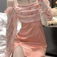 ราคา พร้อมส่งจ้า ชุดหวานสีชมพู เดรสยาวปานกลางสไตล์เกาหลี ความรู้สึกการออกแบบประกบ เดรสปาดไหล่แขนยาวสุดเซ็กซี่ (19800966977)