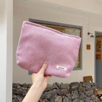 ราคา พร้อมส่ง Fluffy Bag กระเป๋าใส่เครื่องสำอางมีซิป กระเป๋าผ้าลูกฝูก ใส่เครื่องสำอาง มีซับใน (17236557321)