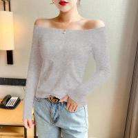 ราคา เสื้อตัวในคอปาดสีขาวสำหรับผู้หญิงเสื้อเปิดไหล่แขนยาวเซ็กซี่สำหรับฤดูร้อนเสื้อยืดปาดไหล่ผ้าฝ้ายแท้เข้ารูปแฟชั่นใส่แล้วดูผอมเพรียว (15489980696)