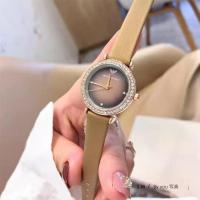 ราคา เพชรแท้ผู้หญิงแบรนด์หรูอาร์มานี่แฟชั่นบุคลิกภาพการออกแบบไล่โทนสีสีหน้าปัดนาฬิกาผู้หญิงที่สง่างามนาฬิกาทองนาฬิกานาฬิกาข้อมือสำหรับผู้หญิง (16551122504)