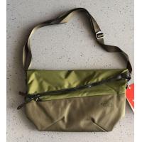 ราคา NORTH FACE 8L กระเป๋าเป้สะพายหลังของคู่รัก Tote NORTH FACE Electra Tote กระเป๋าสะพายข้างไหล่สีดำติดฉลาก (20784064200)