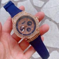 ราคา Guess นาฬิกาชาย หญิงใส่ได้ สุดฮอต ผ้าเช็ดเซ็ทเวลา แถมกล่องหมอนฟรี (19004342972)