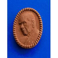 ราคา พระผงดวงเศรษฐีหันข้าง หลวงพ่อพัฒน์ ปุญฺญกาโม วัดห้วยด้วน อ หนองบัว จ นครสวรรค์ เนื้อรวมมวลสารสีน้ำตาล ขนาด ยาว2ซม สูง2 7ซม (9696023349)