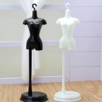 ราคา ผู้ถือจอแสดงผลสำหรับ Barbie ชุดเสื้อผ้าตุ๊กตาชุดนางแบบสนับสนุนสำหรับบ้านตุ๊กตาบาร์บี้เด็กอุปกรณ์เสริมสำหรับตุ๊กตาของเล่น (802508590)