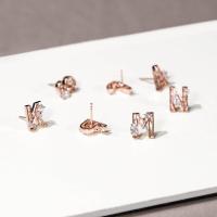 ราคา Dallar Mini Alphabet Earrings Pink gold (20149654565)