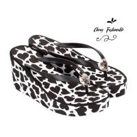 ราคา รองเท้าแตะโฟม 37 39 หูหนีบ ส้นเตารีด ลายหัวใจ สูง 8 ซม KR1192 (20374720639)