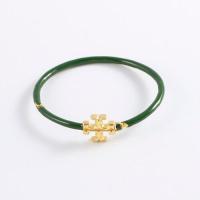 ราคา Tory Burch แฟชั่นเรียบง่ายเคลือบฟันเคลือบสี Double T สร้อยข้อมือหลายสีพรีเมี่ยมความรู้สึกโลโก้กำไลข้อมือคู่บางเปิด (17110113903)