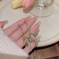 ราคา ต่างหูคริสตัลแวววาวต่างหูแบบห้อยหรูหราอารมณ์ของผู้หญิงต่างหูแบบห้อยประดับพลอยเทียมขอบห้อยต่างหูพลอยเทียมแวววาวเครื่องประดับงานเลี้ยงงานแต่งงานของขวัญ (19690259521)