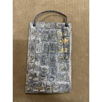 ราคา พระสมเด็จแผ่นมีที่ห้อยแขนฝาฝนังบูชาได้ของเก่ารักปิดทองทำจากเนื้อผงทั้งแผ่น (12486605707)