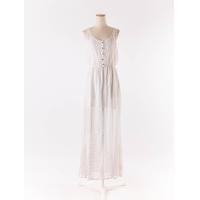 ราคา Forever 21 เดรสยาวแขนกุดสีขาว ผ้าซีทรูปักลายลูกไม้ มีซับในเป็นเดรสสั้นสีขาว ป้ายแบรนด์ระบุไซส์ S Preloved (20670175647)