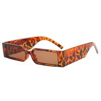 ราคา Women Sunglasses Men Vintage Frame Aesthetic Shades Eyewear Retro Small Square Sun Glasses for Women Men Female Black Hip Hop (12156470581)