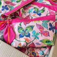 ราคา กระเป๋า ใส่เครื่องสำอางค์ VIP Premium Bag ใบใหญ่งับ จุของได้เยอะ มีให้เลือก 2 แบบ (20972528211)