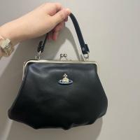 ราคา Vivienne Westwood Larg E Collection West Queen Mother Bag Saturn Summer Womens Commuting Dumpling Bag Cute Niche Crossbody Portable Gold Bag (20605187342)