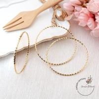 ราคา กำไลทอง24k แบบสวม กำไลทองชุด 3 ชิ้น ใส่อาบน้ำได้ สีทองสวยเหมือนแท้ พร้อมส่ง (17052811959)