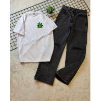 ราคา กางเกงยีนส์งานป้าย เสื้อพื้นสีขาวปักอาร์ม Style vintage (14016925784)