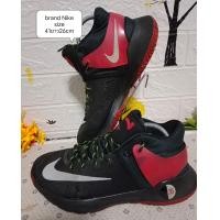 ราคา รองเท้ามือสองสภาพดีใส่ลำลอง size 41ยาว26cm (20894367714)