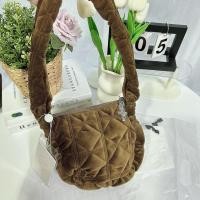 ราคา กระเป๋า carlyn soft velvet mini กำมะหยี่ (21257945370)