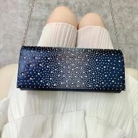 ราคา พร้อมส่ง กระเป๋าถือ กระเป๋าออกงาน สไตล์ยุโรป แฟชั่น มีสีให้เลือกมากมาย พร้อมโซ่สะพายข้าง (20057710049)