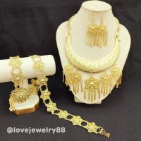 ราคา ชุดเครื่องประดับชุดไทย สีทอง 3 ชิ้น ต่างหู สร้อย เข็มขัด ออกงานต่าง ๆ มีหลายแบบให้เลือก สินค้าพร้อมส่งจากประเทศไทย (20654418248)