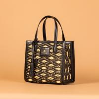 ราคา กระเป๋า Chaksarn รุ่น Small Tote เสื่อกกทอมือผสมหนังวัวแท้ กระเป๋าถือ สะพายข้างทรงโททสี่เหลี่ยมขนาดเล็ก (21006535250)