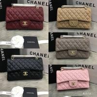 ราคา กระเป๋าสะพายแฟชั่นผู้หญิงชาแนลคลาสสิก Classic ไฮเอนรุ่นพิเศษแถมการ์ด ถุงผ้า ครบมีให้เลือก 5 สี งานหายากมากรีบสั่งจ้า (5570980274)