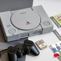 ราคา Set Playstation 1 PS1 แปลงติดชิฟ เล่นแผ่นปั้ม แผ่นไรท์ได้เครื่องโซน JP Condition Good ชุดเดียวจบไม่ต้องซื้ออะไรเพิ่ม พร้อมเล่นแล้ว (21319367723)