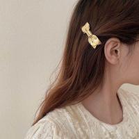 ราคา KaragateShop กิ๊บติดผมปากเป็ดโลหะรูปโบว์ สีทอง สีเงิน พร้อมส่งในไทย (20779609597)