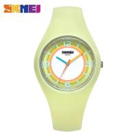 ราคา SKMEI Men Sport Watch Scratch Resistant EL Light Quartz Watches Waterproof Fashion Outdoor Wristwatches For Women Men 7028 (16626219931)