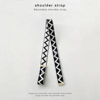 ราคา พร้อมส่ง กระเป๋าลายตาราง กระเป๋าไหมพรมตาราง กระเป๋าไหมพรมลายตาราง กระเป๋าไหมพรมสะพายข้าง (20320611906)