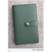 ราคา กระเป๋าใส่สมุดบัญชีฯ 14 ช่อง โทนสีเขียว หนังคละแบบ (12361437911)
