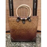 ราคา กระเป๋าสานกระจูดย้อมสีขัด หูหวายกลม ขนาดกะทัดรัด มีซับใน มีซิป (11618913476)