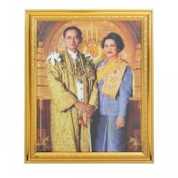 ราคา กรอบรูปรัชกาลที่ 9 และพระราชินี ขนาด 15x20 นิ้ว รุ่น 9365 (20532929351)