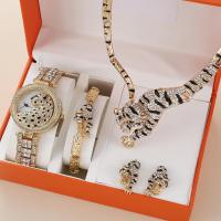 ราคา 5pcs set Womens watch set Fashion trend Leopard Head steel band quartz watch gift box set (20786435593)