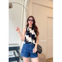 ราคา เสื้อแขนกุดทรงครอปลายเฉียง ใส่สบาย มีให้เลือกหลายสี พร้อมส่งสวยทุกสี (19865775368)