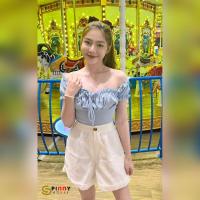 ราคา MesubShop เสื้อปาดไหล่ เสื้อไหมพรม โบว์หน้า เสื้อแขนตุ๊กตา เสื้อเปิดไหล่ ผูกโบว์หน้า เสื้อรูดๆ รุ่น B02 D503A (17425942364)