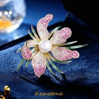 ราคา Kemstone ชุบทองแล็คเกอร์หรูหราเพทายไข่มุกชุดไมโครเข็มกลัดดอกไม้กล้วยไม้ดอกชงโคเข็มกลัดกี่เพ้าสำหรับเป็นของขวัญเครื่องประดับสุดหรูสำหรับผู้หญิง (21044547782)