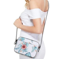 ราคา กระเป๋าสะพาย Guess Factory Womens Rigden Logo Crossbody แบรนด์แท้ OUTLET วัสดุหนังลายSaffiano (1078458207)