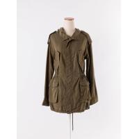 ราคา izzue เสื้อคลุมสีเขียว กระดุมหน้าแบบซ่อน มีทั้งกระดุมและซิป ช่องกระเป๋าสอดได้ ป้ายแบรนด์ระบุไซส์ S Preloved (20690181598)