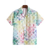 ราคา ภาพจริง Louis Vuitton เสื้อเชิ้ตแขนสั้นสำหรับผู้ชายเสื้อเชิ้ตลำลองทรงหลวมแฟชั่นใหม่ปี2022เสื้อเชิ้ตลำลองพิมพ์ลายหลากสี9449 (20313075127)