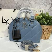 ราคา Lyn ทรง โดม ขนาดฐาน 9 นิ้ว ตัวกระเป๋ากว้าง 11 นิ้ว สูง 7 นิ้วไม่รวมหูจับ สินค้าOutlet (20347158357)