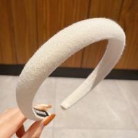 ราคา Korean Wide brimmed Rhinestone Pearl Headband Fashion Elegant Advanced Hair Band (19738166784)