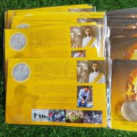 ราคา เหรียญที่ระลึกถวายพระเพลิงในหลวง รัชกาลที่ 9 ปี ๒๕๖๐ พร้อมการ์ดเป็นชุด เหรียญในตลับสวยแท้ บริการเก็บเงินปลายทาง (15980542335)