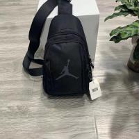 ราคา AdidasและJordanกระเป๋าวิ่งกระเป๋าสะพาย Man and Women Travel Waist Bagกระเป๋าสะพายข้าง (15352252365)