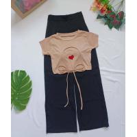 ราคา กางเกงขายาว เสื้อครอปเว้าอก สกรีนหัวใจ กางเกงเอวยืด24 30 เสื้ออก32 36 ได้เป็นชุด (16555637846)