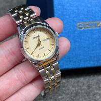 ราคา นาฬิกาผู้หญิง นาฬิกาไซโก้ นาฬิกาข้อมือ รุ่น SUT164 สายนาฬิกา สแตนเลส หน้าปัด 28 มม มี วันที่ และ สัปดาห์ แถมกล่องตามภาพฟรี (15929437699)