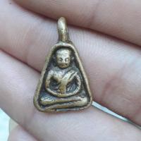 ราคา พระหลวงพ่อเงิน พิมพ์จอบเล็ก (12098600786)
