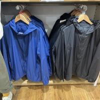 ราคา UNIQLO ของแท้ฤดูร้อนยูบ้านของผู้ชายรังสียูวีแบบพกพาแจ็คเก็ตมีฮู้ดลำลองหลวมบางส่วนการอาบแดดที่ได้รับการป้องกัน453773นำเข้าใหม่ (20047051804)